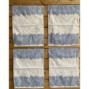 Simple Botanical Reverse Abstract Design 4 Table Placemats